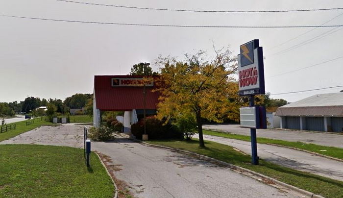 Hot n Now Hamburgers - Holland - 554 E 8Th St (newer photo)